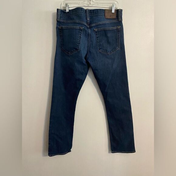 Cremieux Comfort Stretch Straight 5 pocket jeans, size 34/32 - Picture 2 of 3